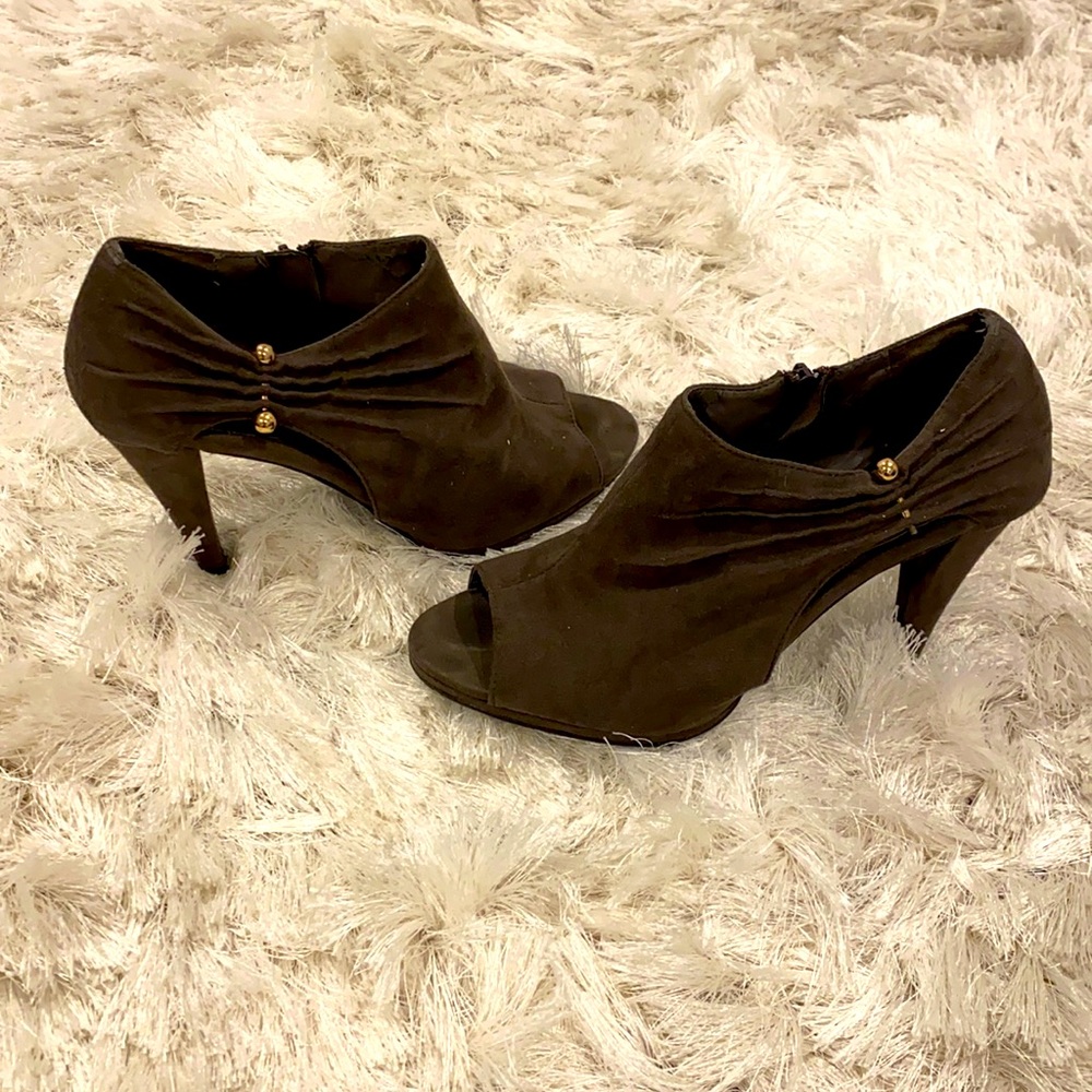 ✨Dark Grey Pumps✨